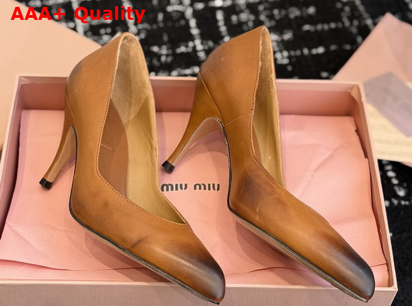 Miu Miu Leather Pumps in Cognac Calf Leather Waxed by Hand Reveals a Sensual 5I546E Replica