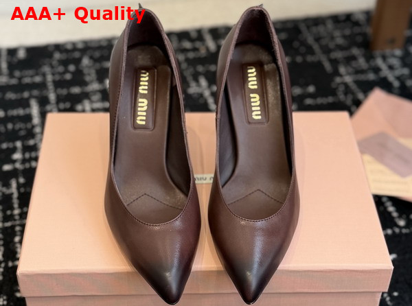 Miu Miu Leather Pumps in Dark Brown Calf Leather Waxed by Hand Reveals a Sensual 5I546E Replica