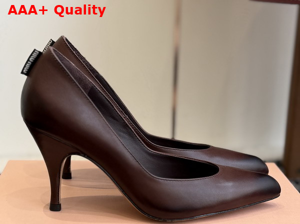Miu Miu Leather Pumps in Dark Brown Calf Leather Waxed by Hand Reveals a Sensual 5I546E Replica