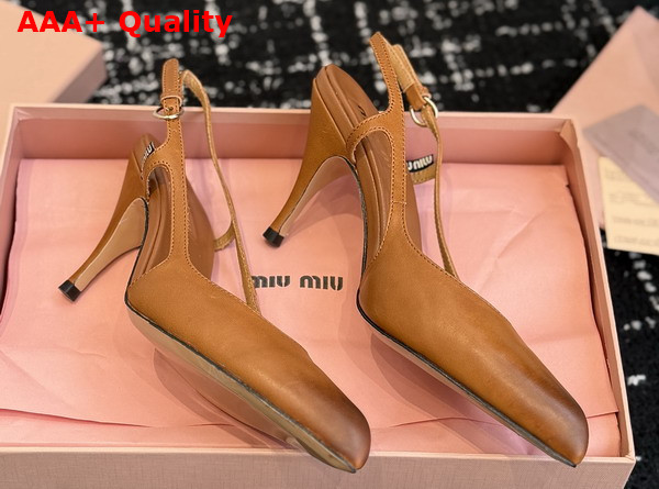 Miu Miu Leather Slingback Pumps in Cognac Calf Leather Waxed by Hand Reveals a Sensual 5I555E Replica