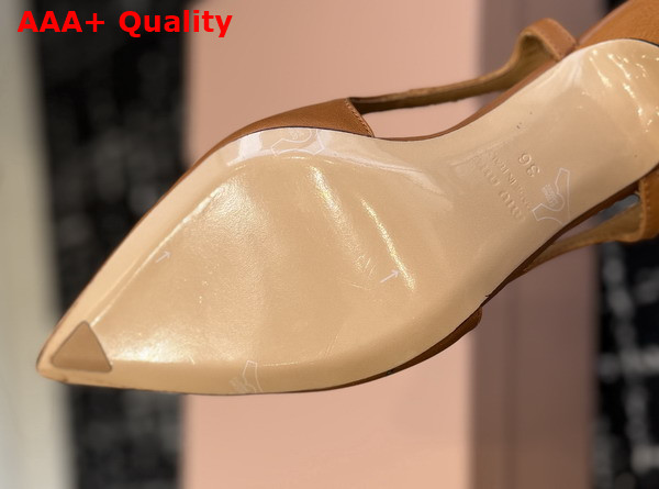 Miu Miu Leather Slingback Pumps in Cognac Calf Leather Waxed by Hand Reveals a Sensual 5I555E Replica