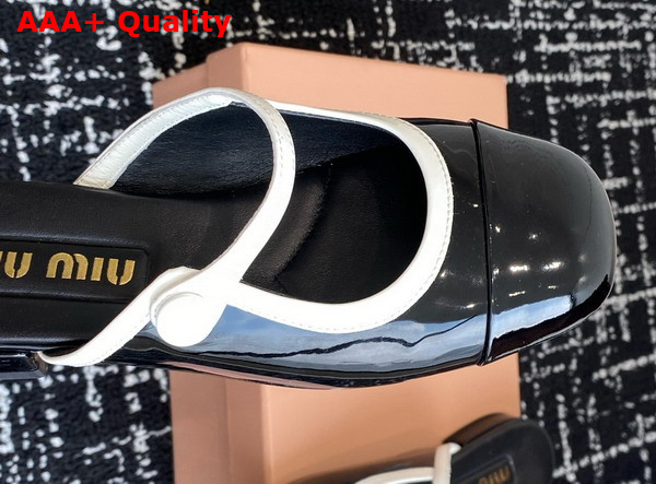 Miu Miu Two Tone Patent Leather Sliper Black and White Replica