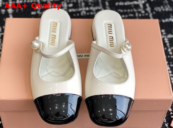 Miu Miu Two Tone Patent Leather Sliper White and Black Replica