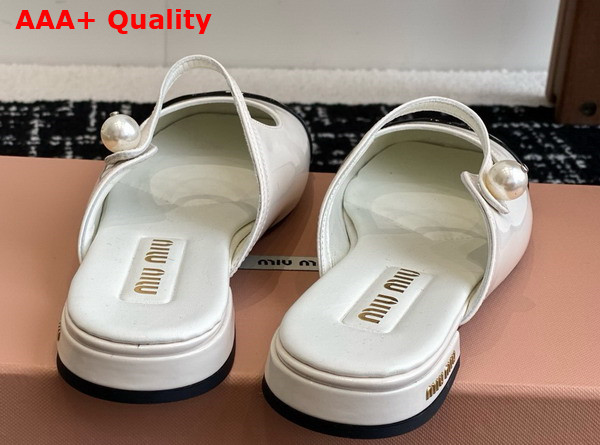 Miu Miu Two Tone Patent Leather Sliper White and Black Replica