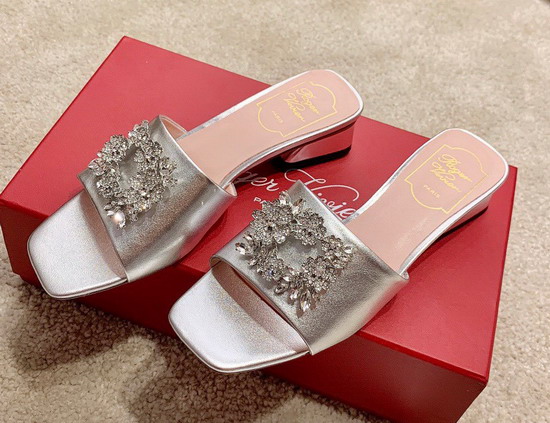 Roger Vivier RV Bouquet Strass Buckle Mules in Soft Leather Silver Replica