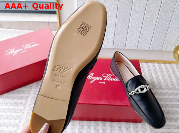 Roger Vivier Strass Chain Loafers in Black Leather Replica