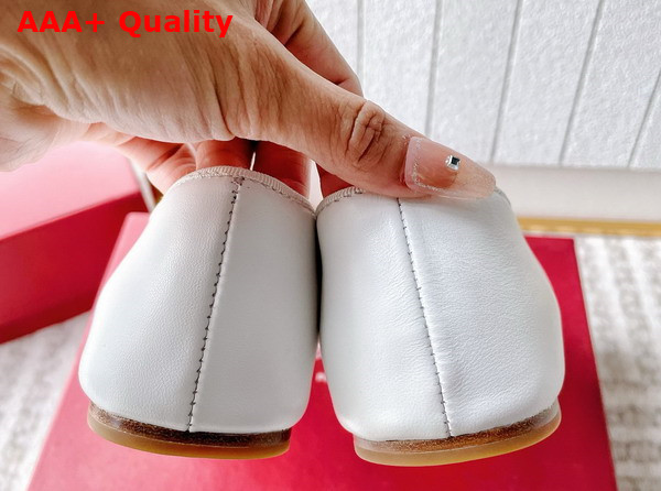 Roger Vivier Strass Chain Loafers in Off White Leather Replica