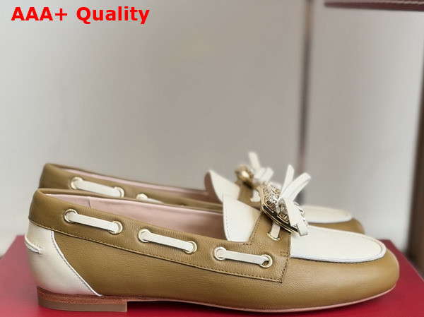Roger Vivier Tres Vivier Boat Loafers in Leather Brown and Off White Replica