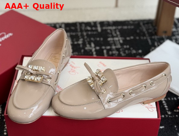 Roger Vivier Tres Vivier Boat Loafers in Nude Patent Leather Replica