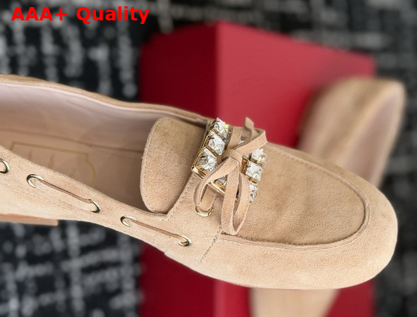 Roger Vivier Tres Vivier Boat Loafers in Suede Beige Replica