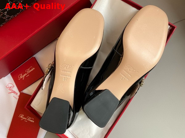 Roger Vivier Tres Vivier Rhinestone Buckle Babies Pumps in Black Patent Leather Replica