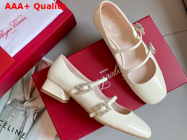 Roger Vivier Tres Vivier Strass Buckle Mini Babies Ballerinas in Off White Patent Leather Replica