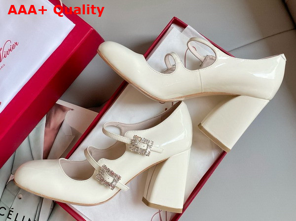 Roger Vivier Tres Vivier Strass Buckle Mini Babies Pumps in Off White Patent Leather Replica
