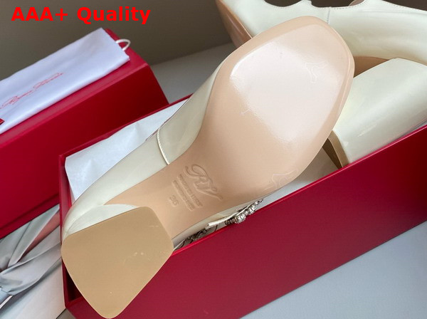 Roger Vivier Tres Vivier Strass Buckle Mini Babies Pumps in Off White Patent Leather Replica