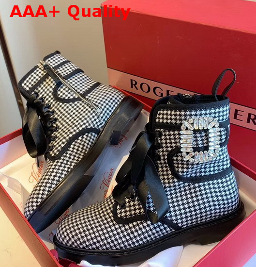 Roger Vivier Viv Rangers Fabric Ankle Boots White and Black Replica