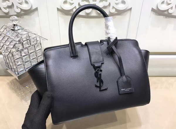 Baby Monogram Saint Laurent Downtown Cabas YSL Bag in Black Leather and Crocodile Embossed Print Leather For Sale