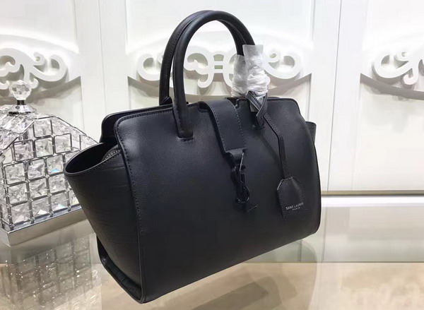 Baby Monogram Saint Laurent Downtown Cabas YSL Bag in Black Leather and Crocodile Embossed Print Leather For Sale