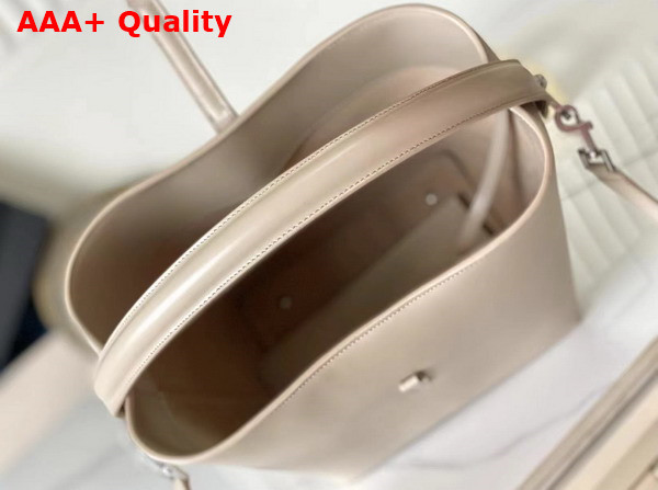 Saint Laurent Le 37 Bucket Bag in Blanc Vintage Shiny Leather Replica