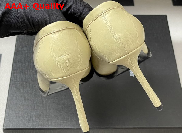 Saint Laurent Le Loafer Pumps in Eel Cream Replica