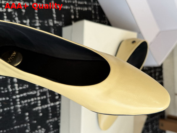 Saint Laurent Sao Ballerinas in Cream Smooth Leather Replica
