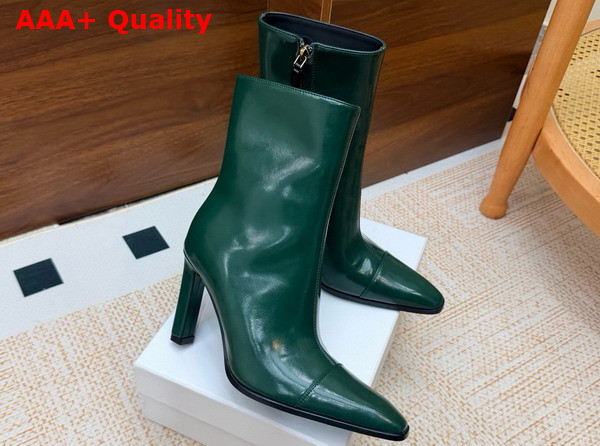Saint Laurent Venetia Booties in Green Smooth Leather Replica