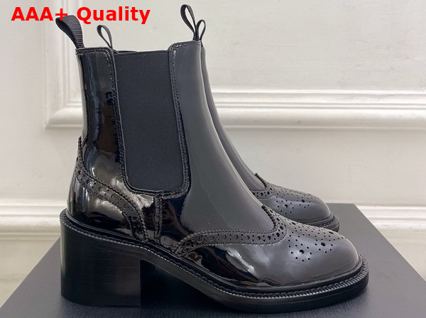 Saint Laurent Vincent Chelsea Boots in Black Glazed Leather Replica